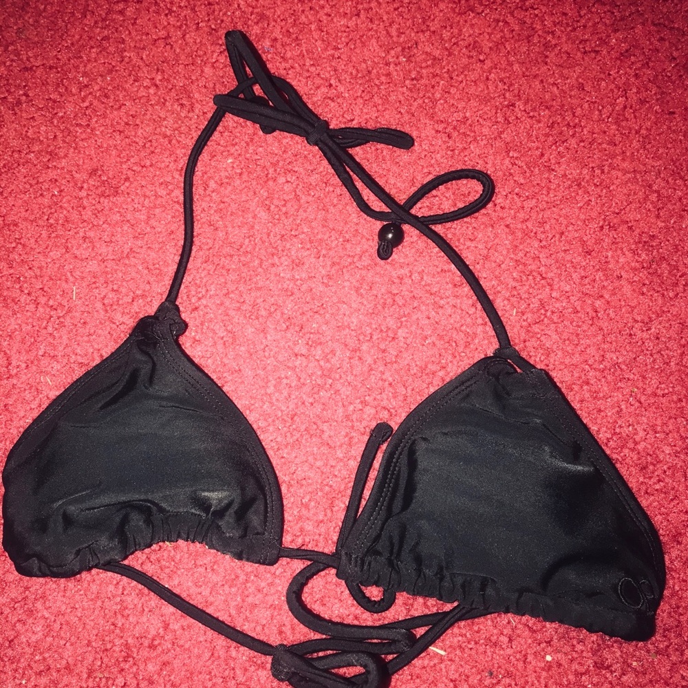 Black bikini top